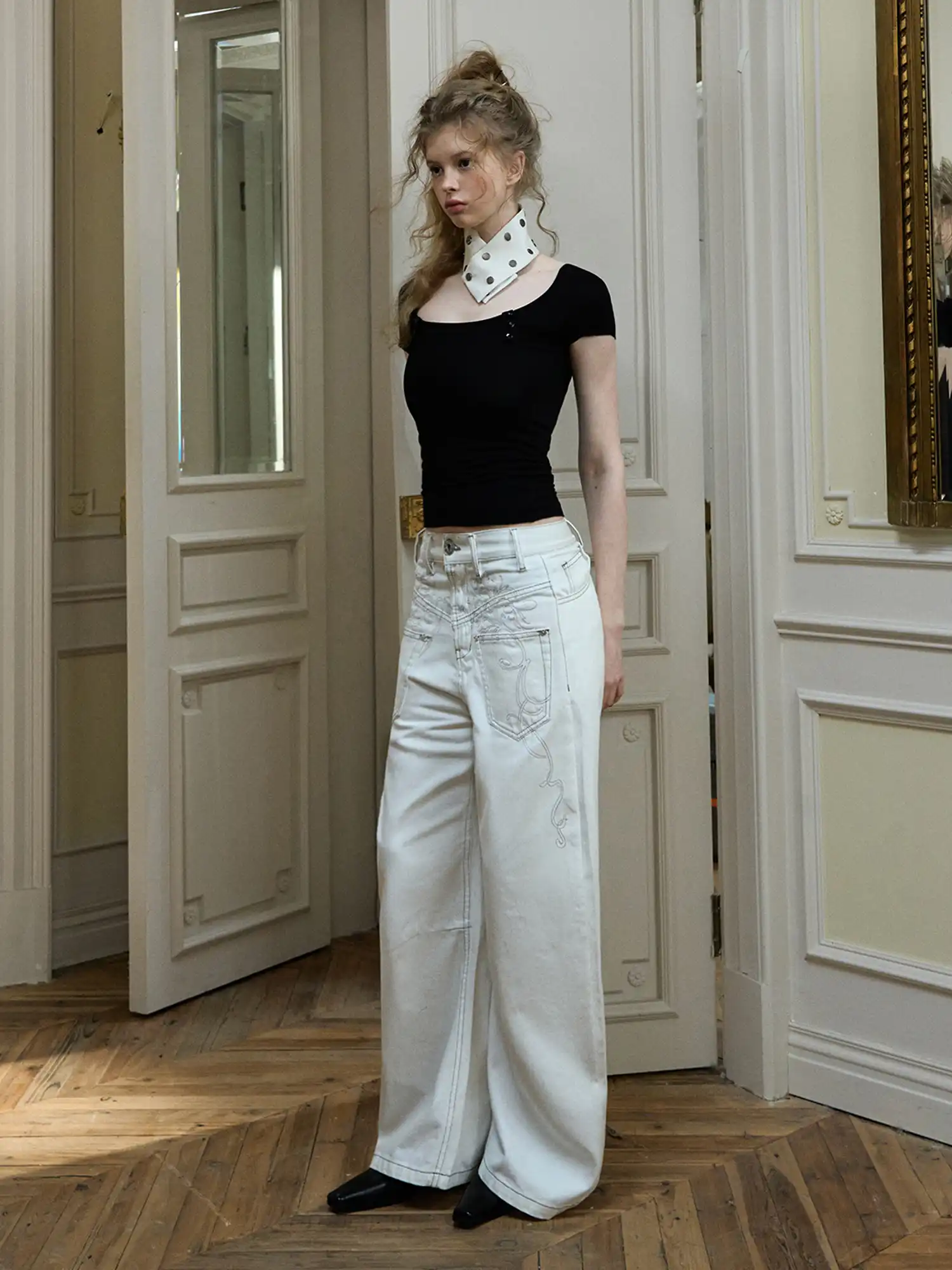 Scoop Neck Button Detail Fitted Basic Top - Image 8