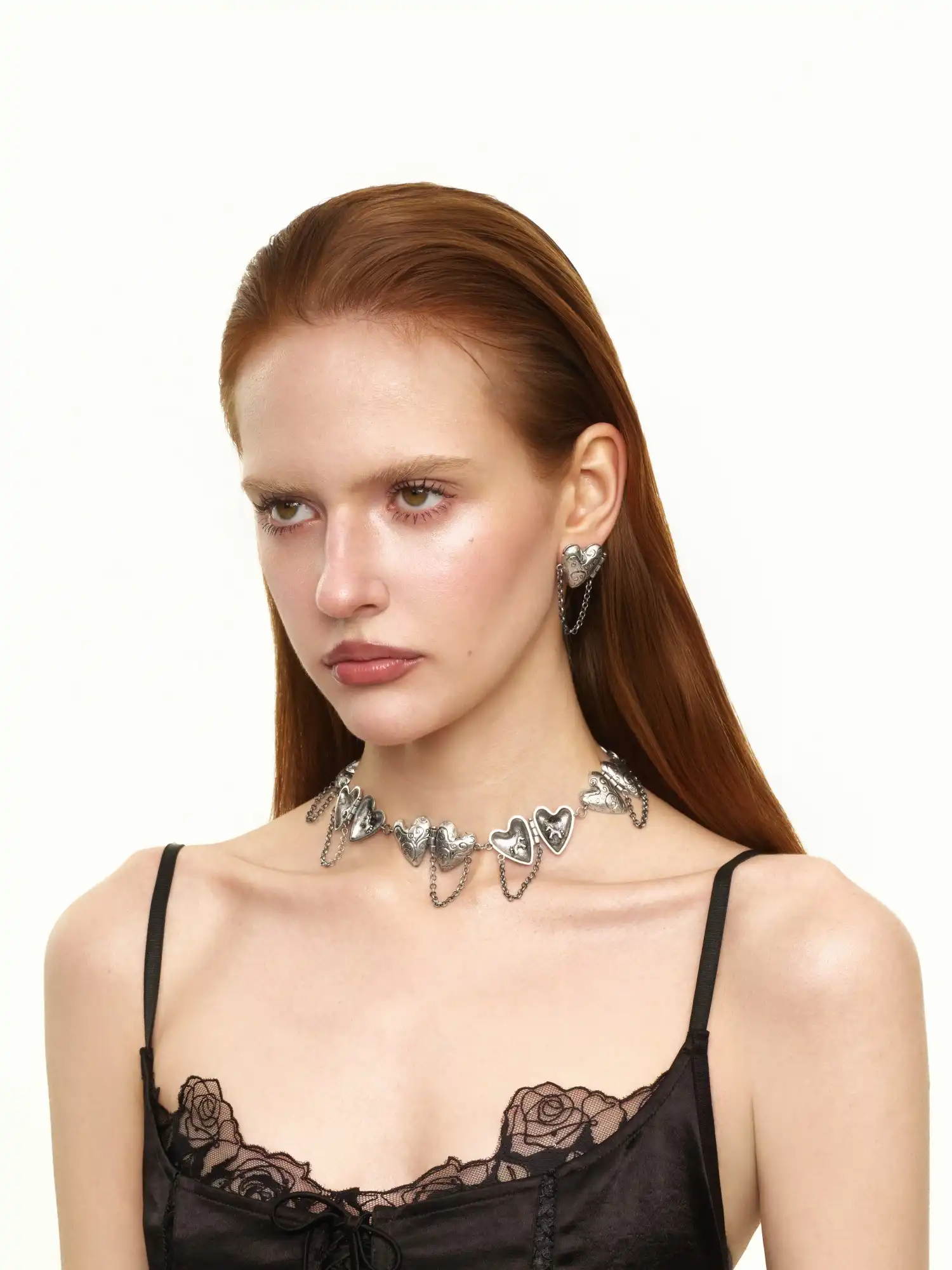 Baroque Scroll Heart Locket Choker Necklace - Image 6