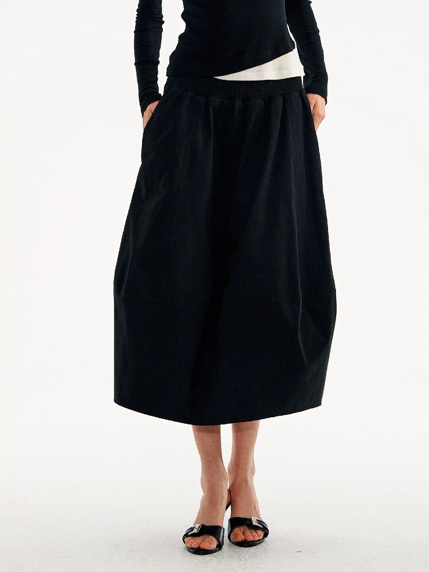 Basic Black Ruched Balloon Midi Skirt