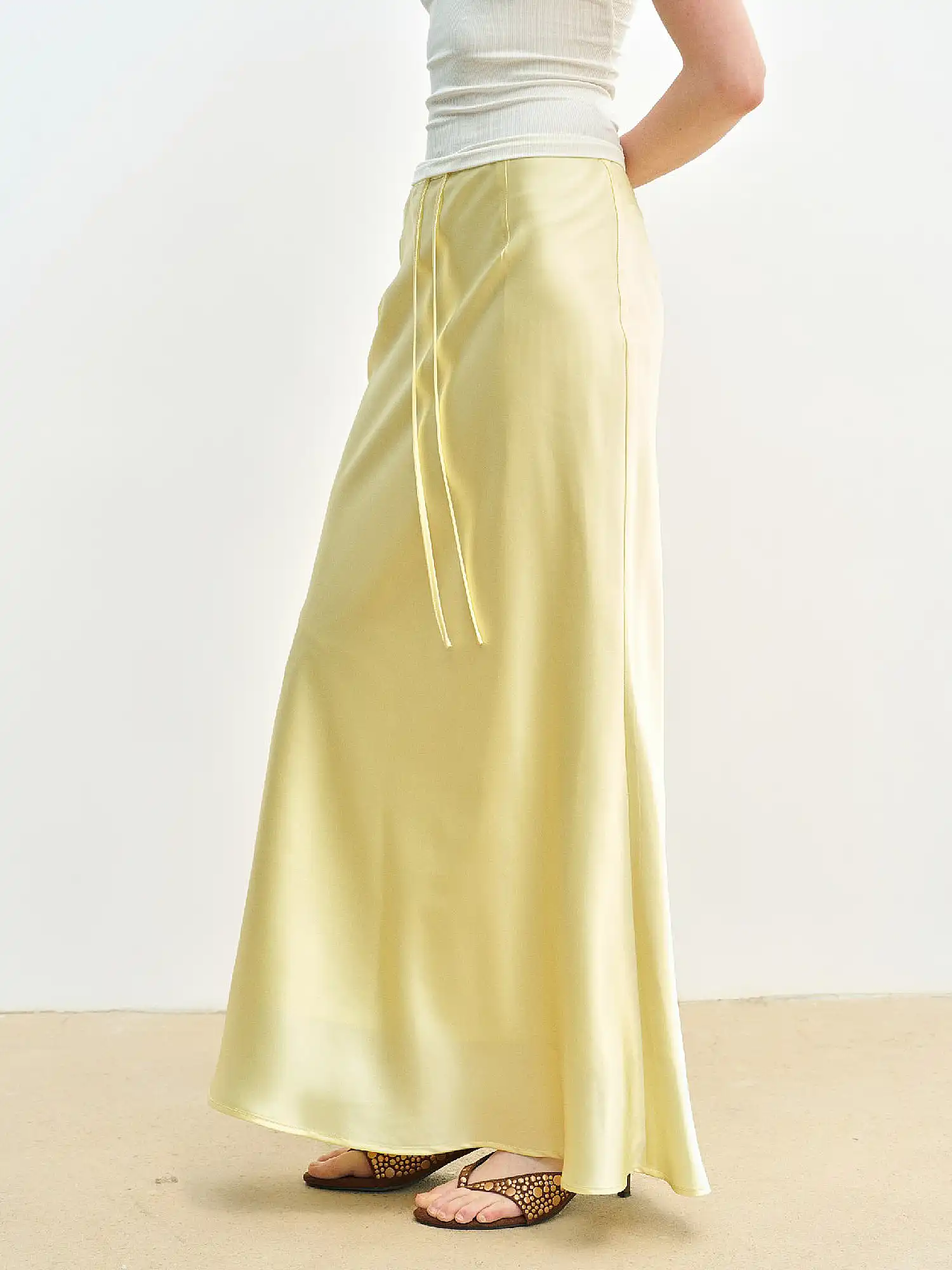 Butter Yellow Satin Fishtail Maxi Skirt - Image 4