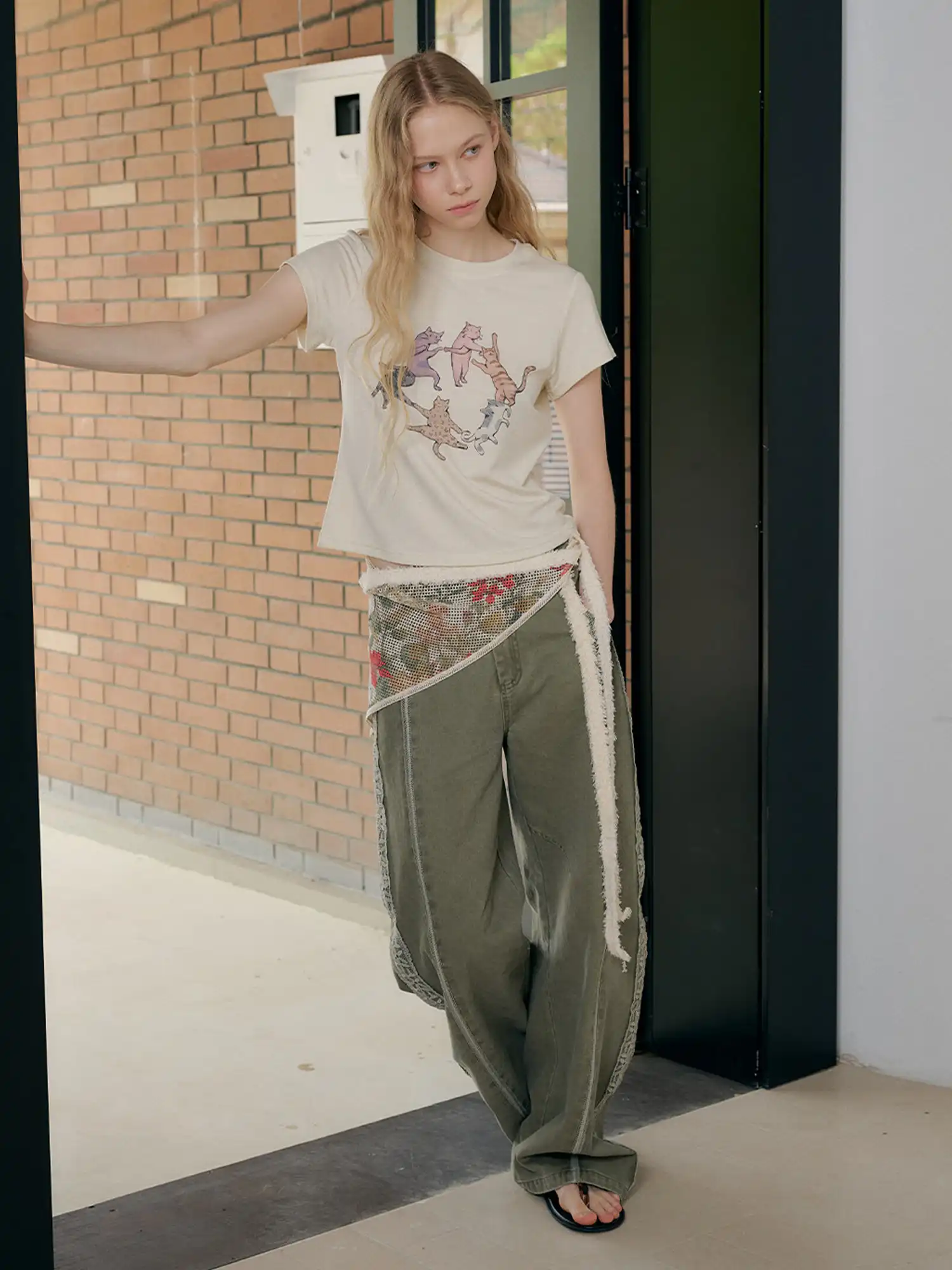 Dancing Cat Cotton Jersey Short Sleeves Crop Top - Image 7