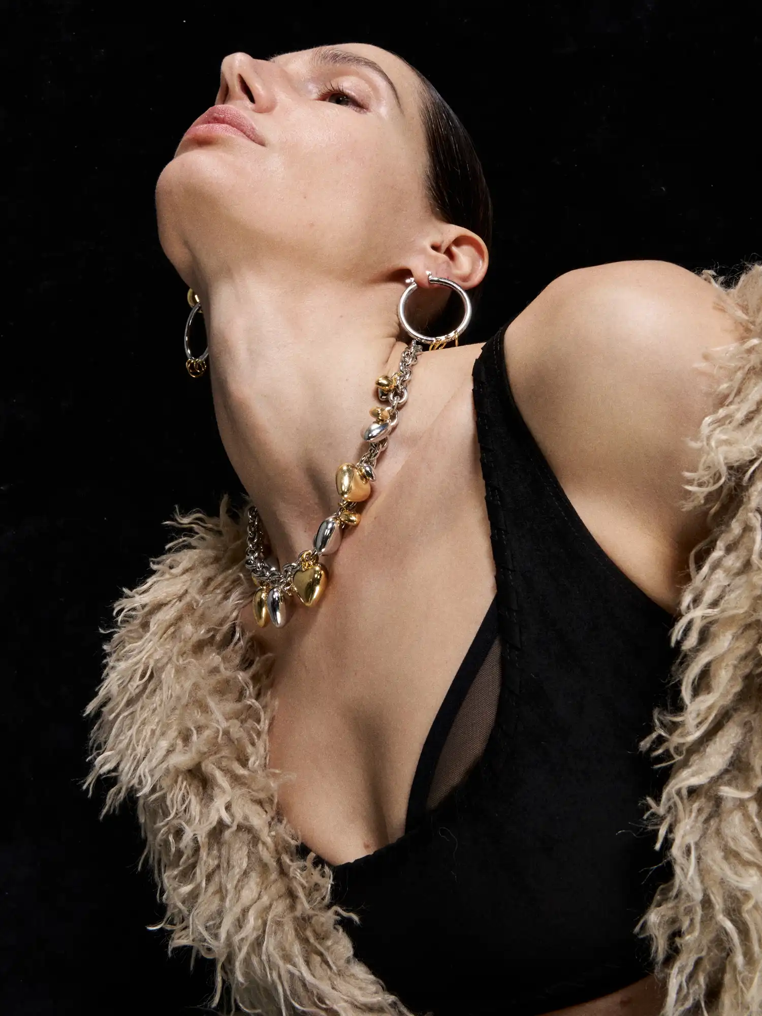 Heart-Shaped Pendant Choker - Image 5