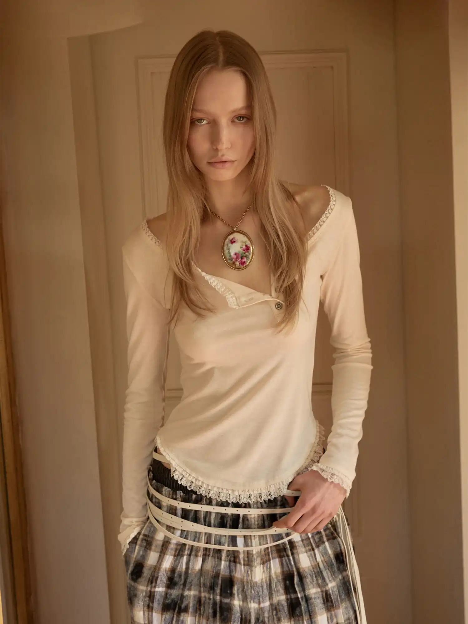 Off Shoulder Lace Henley Top - Image 4