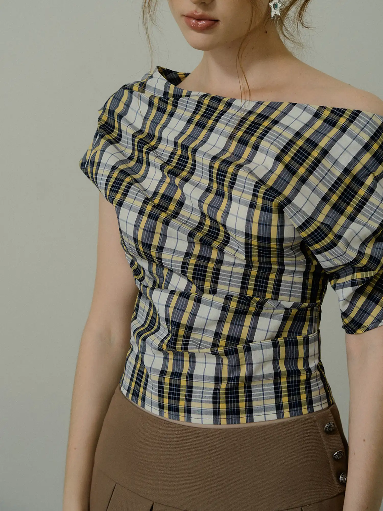 Off Shoulder Ruched Gingham Crop Top - Image 2