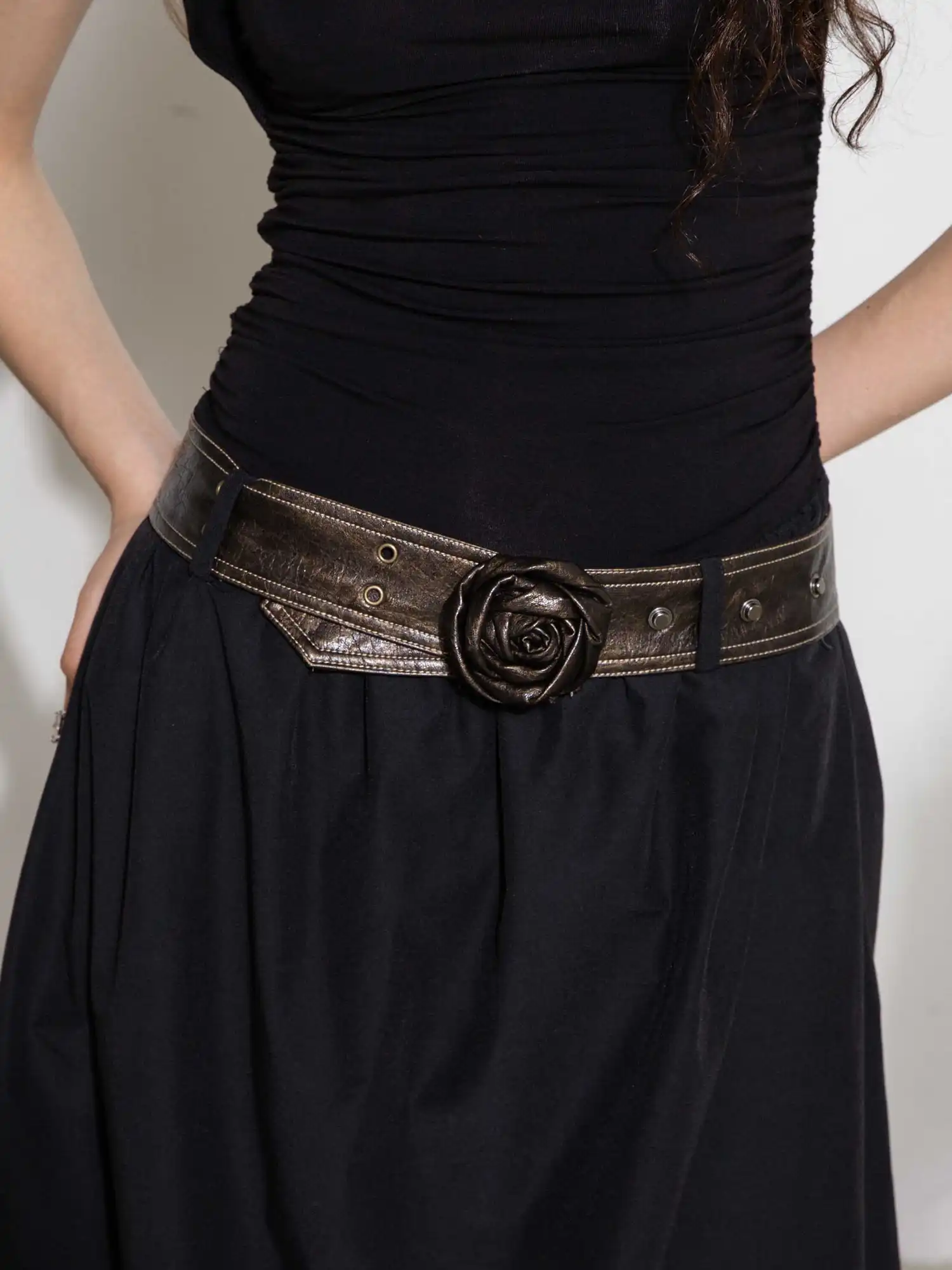 Punk Rose Buckle Statement Waist Belt - Image 4
