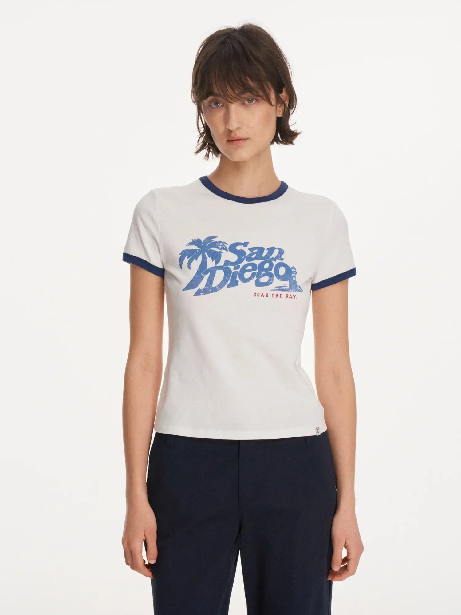 San Diego Vintage Ringer Graphic Tee - Image 3