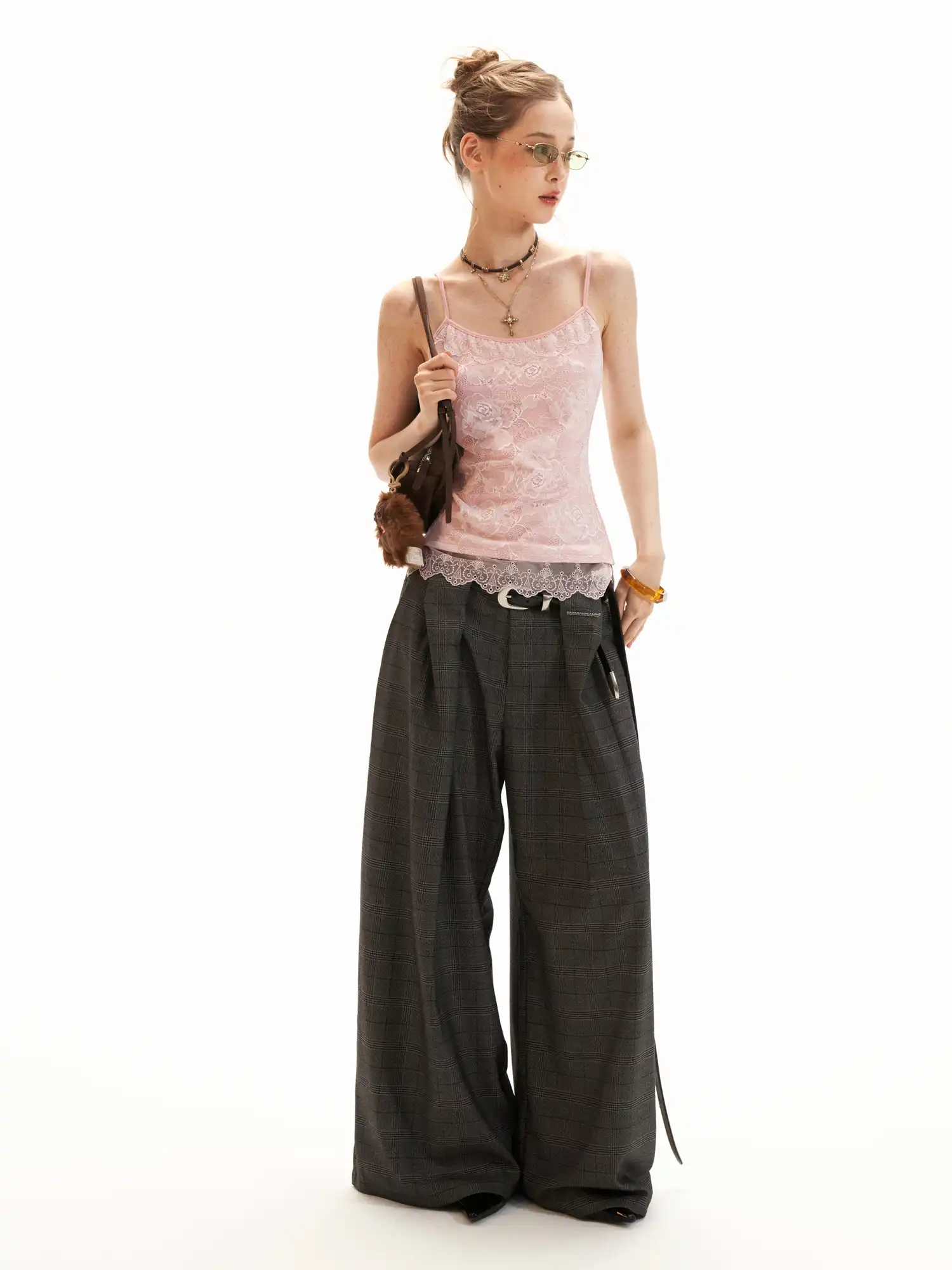 Scalloped Floral Lace Camisole Tank Top - Image 7