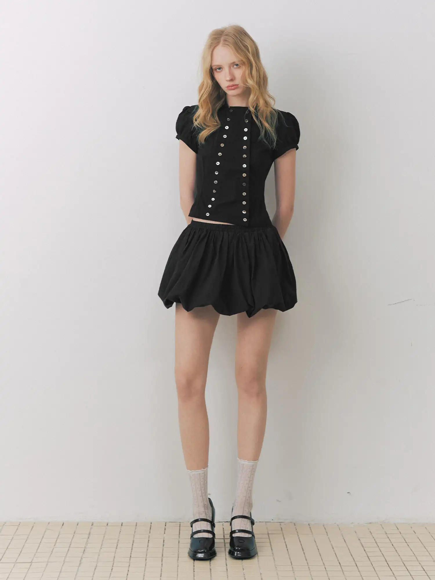 Shell Buttons Front Puff Sleeve Shirt - Image 7