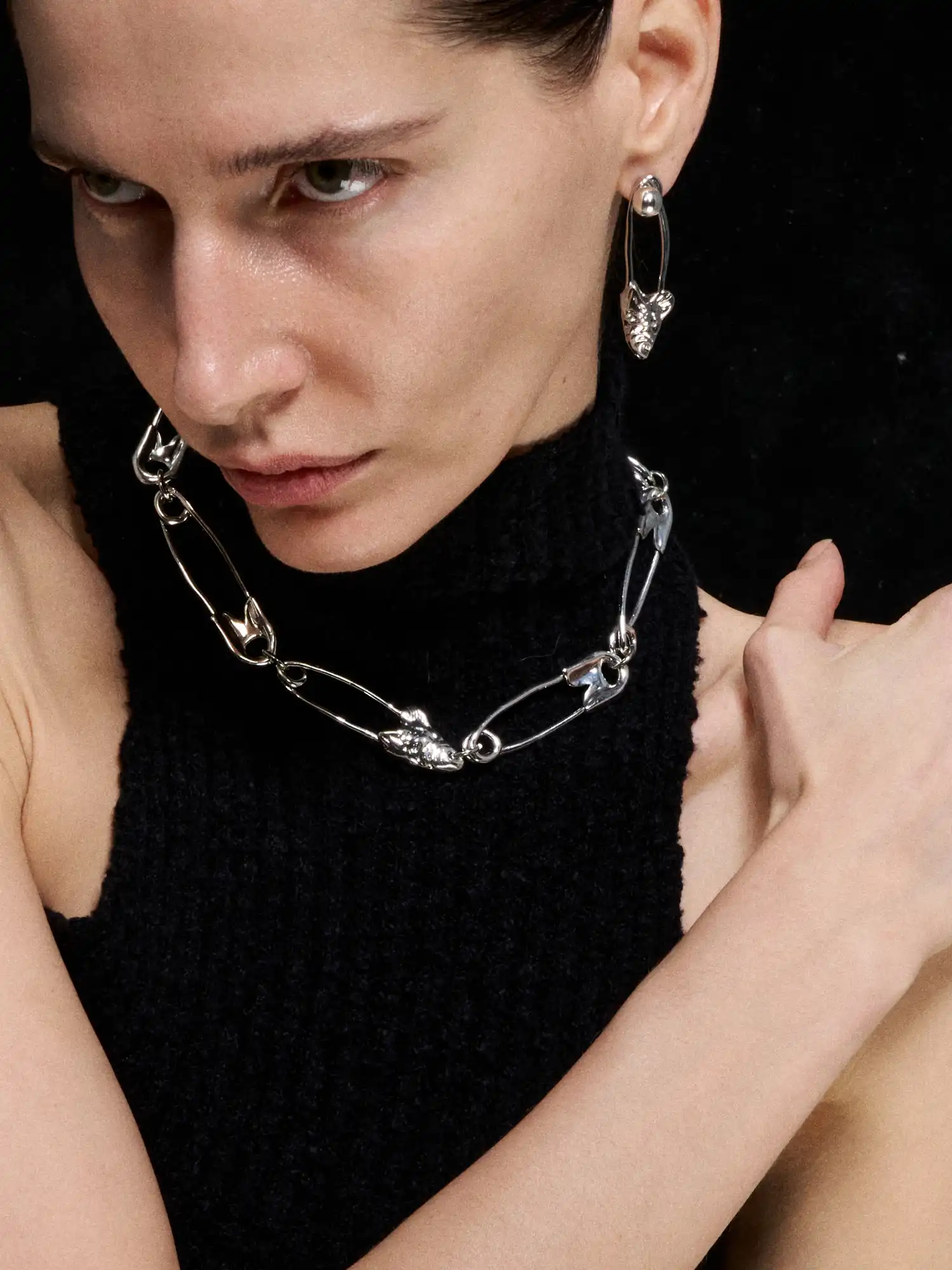 Silver Fishbone Safety-Pin Choker - Image 3