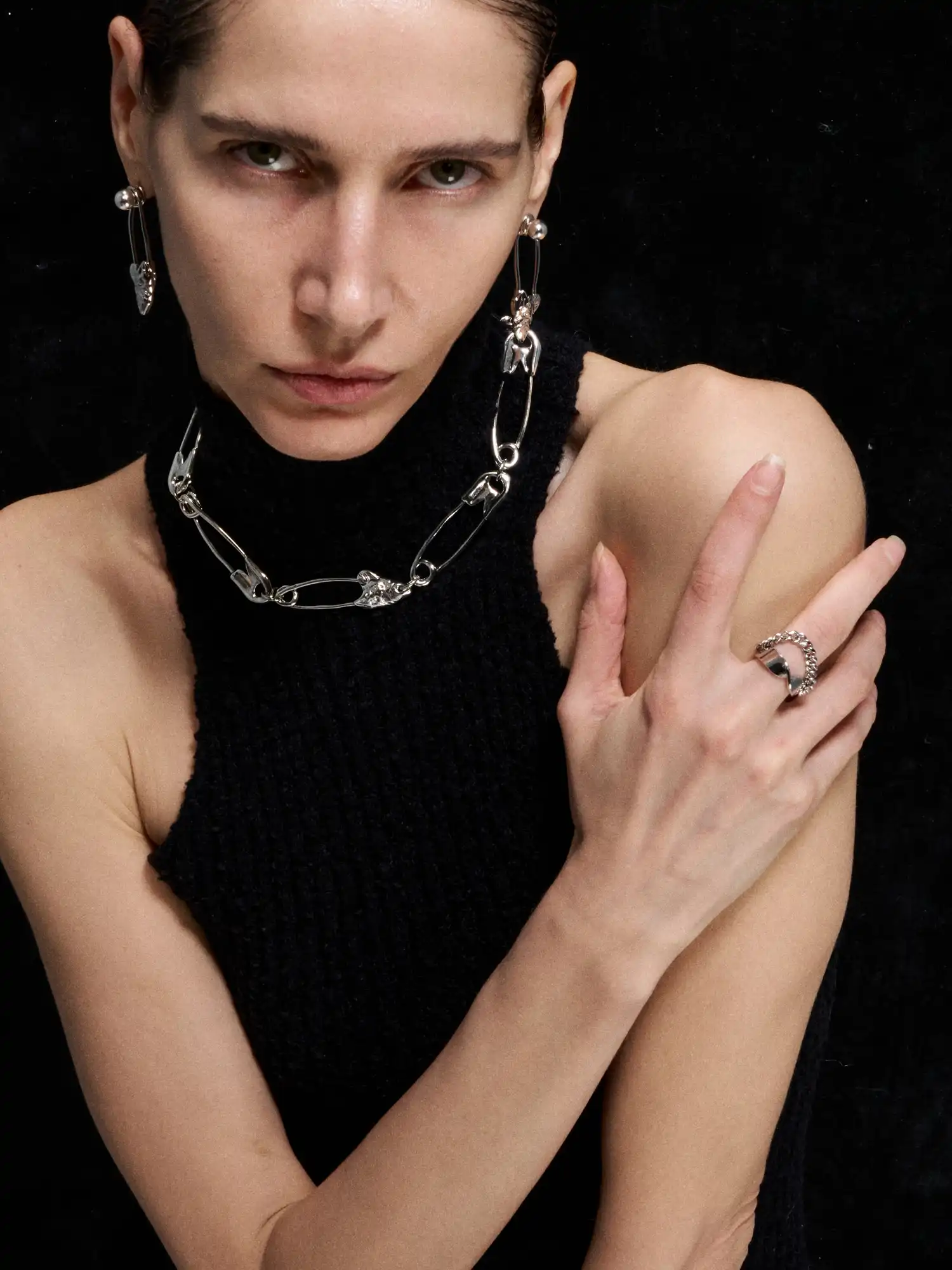 Silver Fishbone Safety-Pin Choker - Image 5