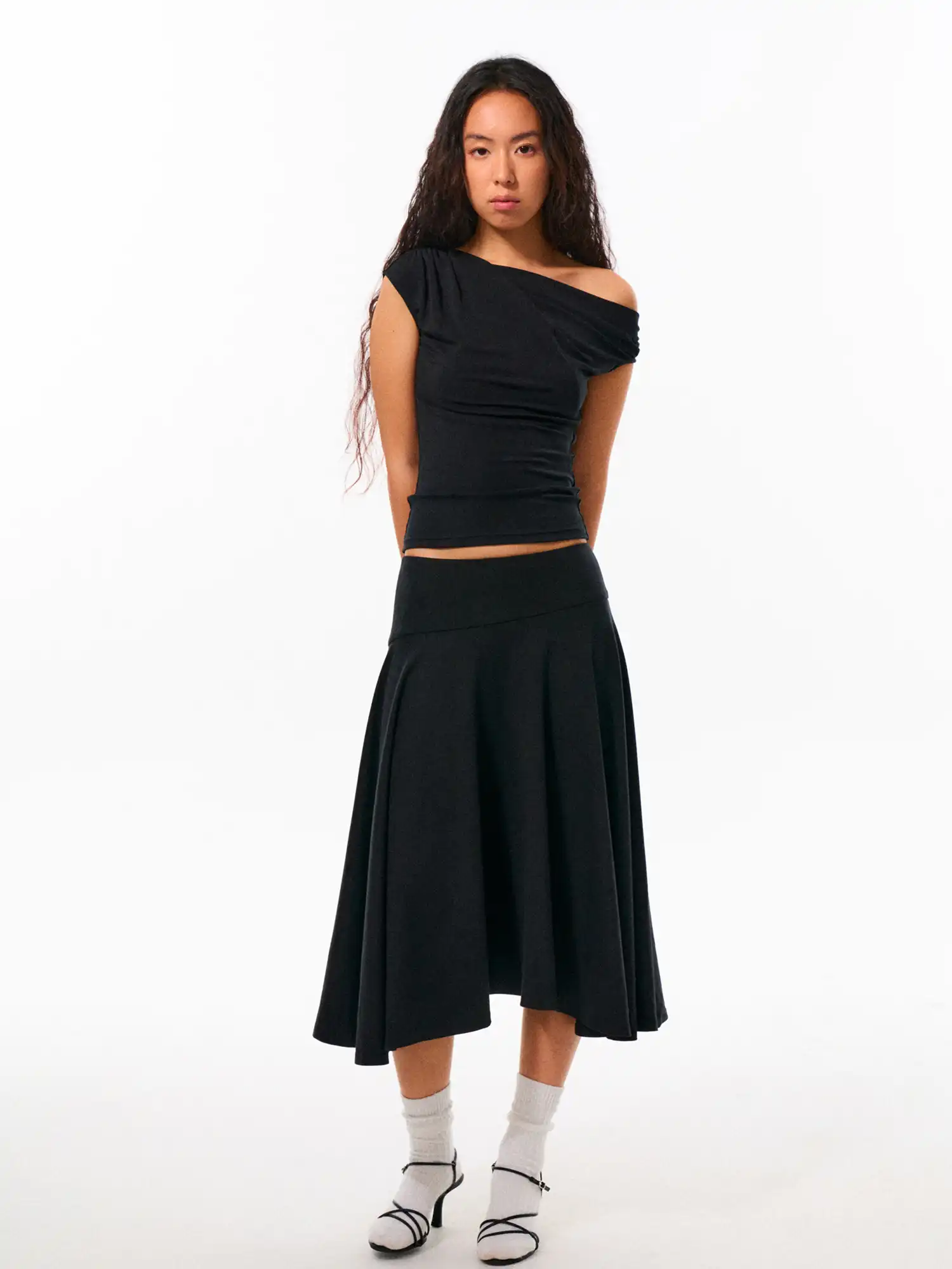 Stretchy Pleated Midi Skirt - Image 6