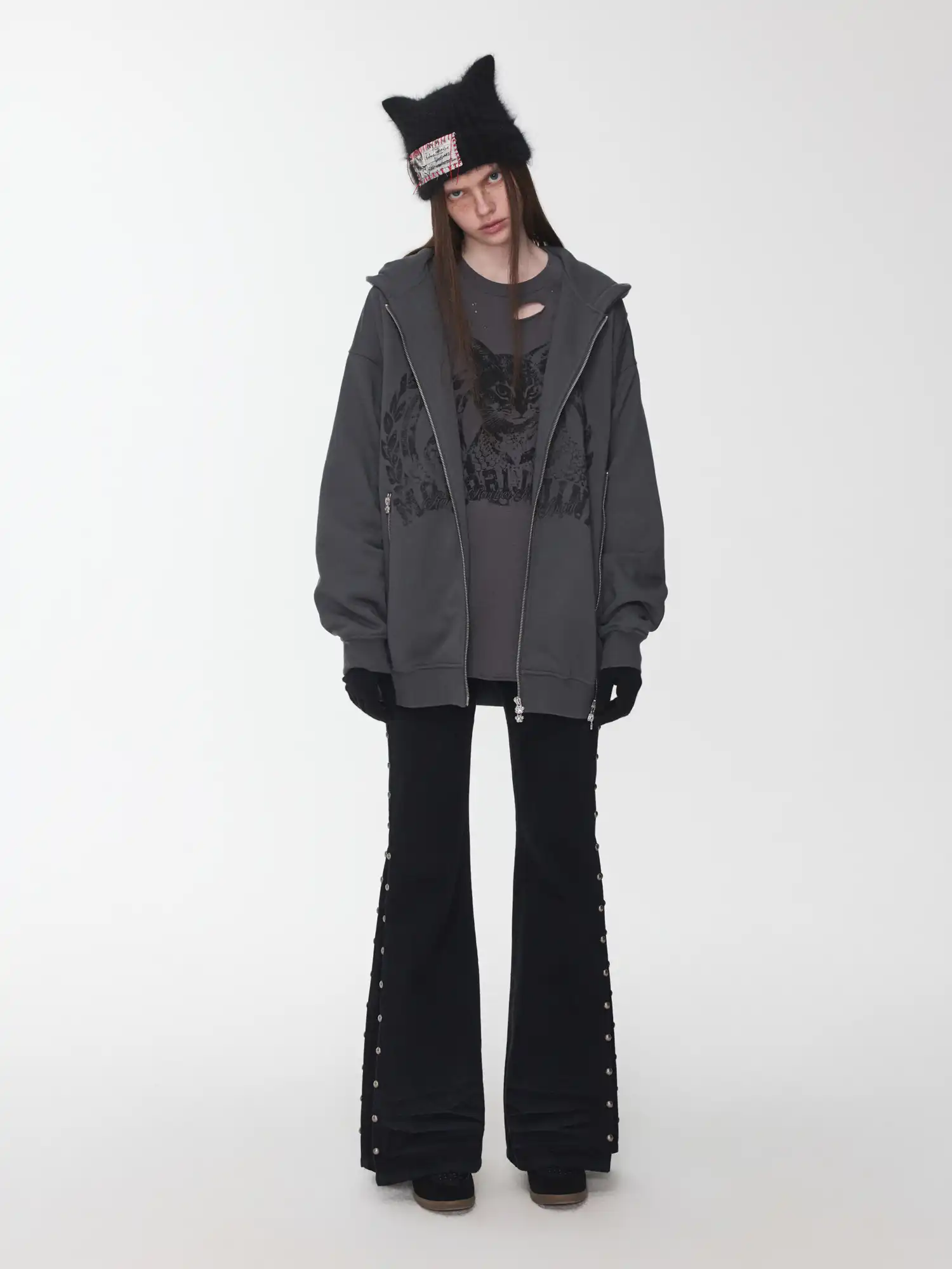 Studded Washed Flare Jeans - Image 5