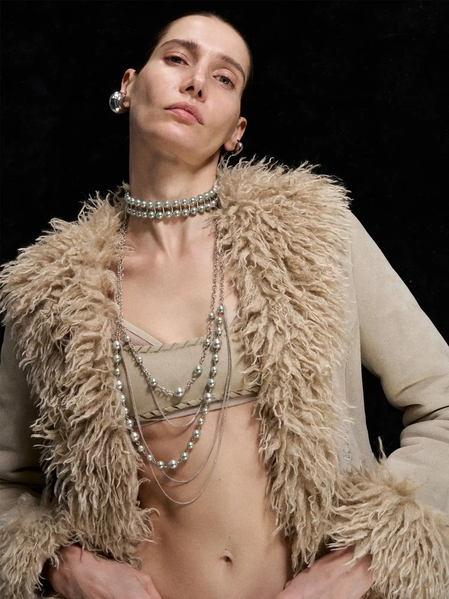 Tiered Pearl Chain Necklace - Image 2