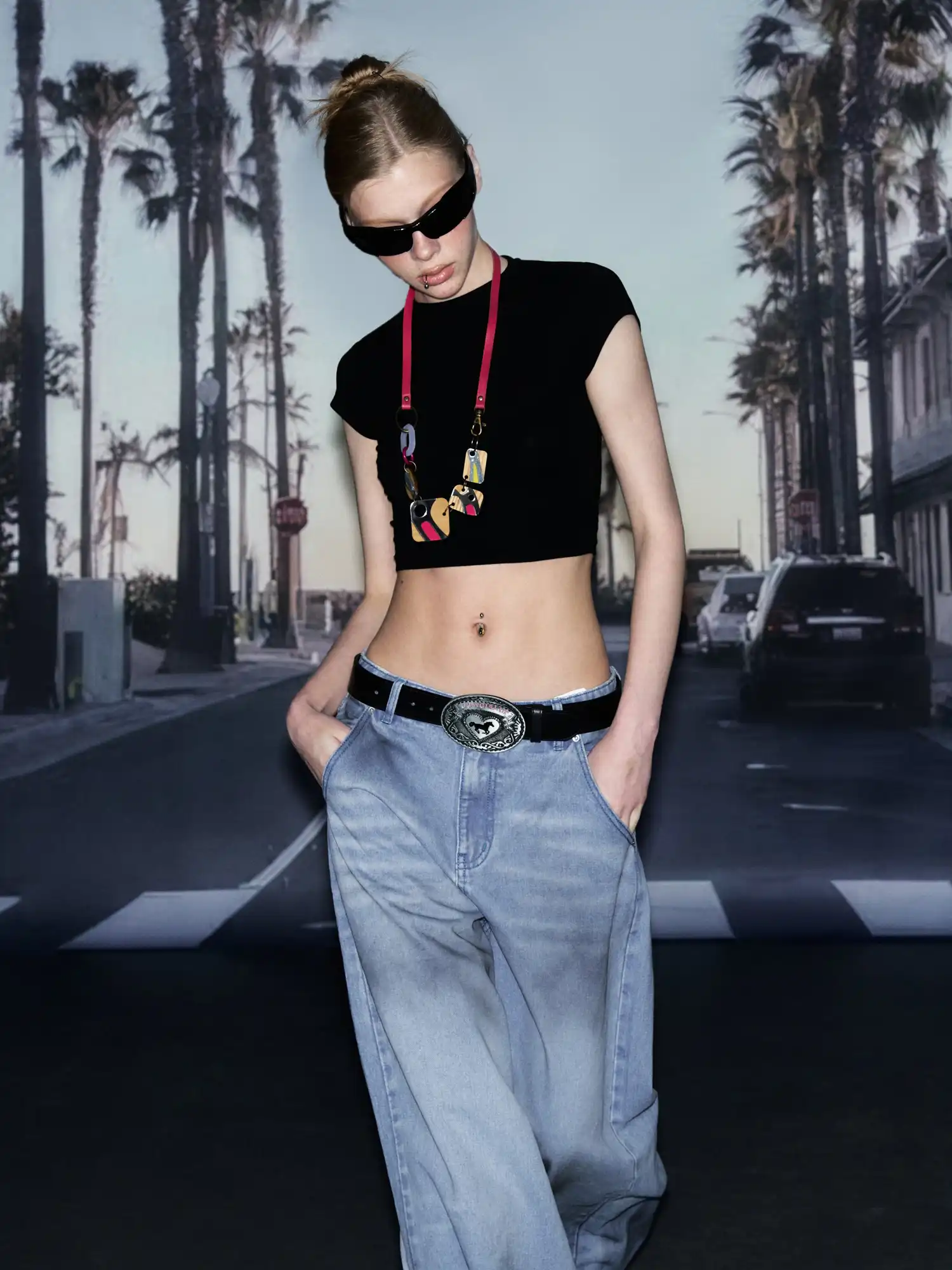 Y2K Backless Tie Cutout Crop Tee - Image 5