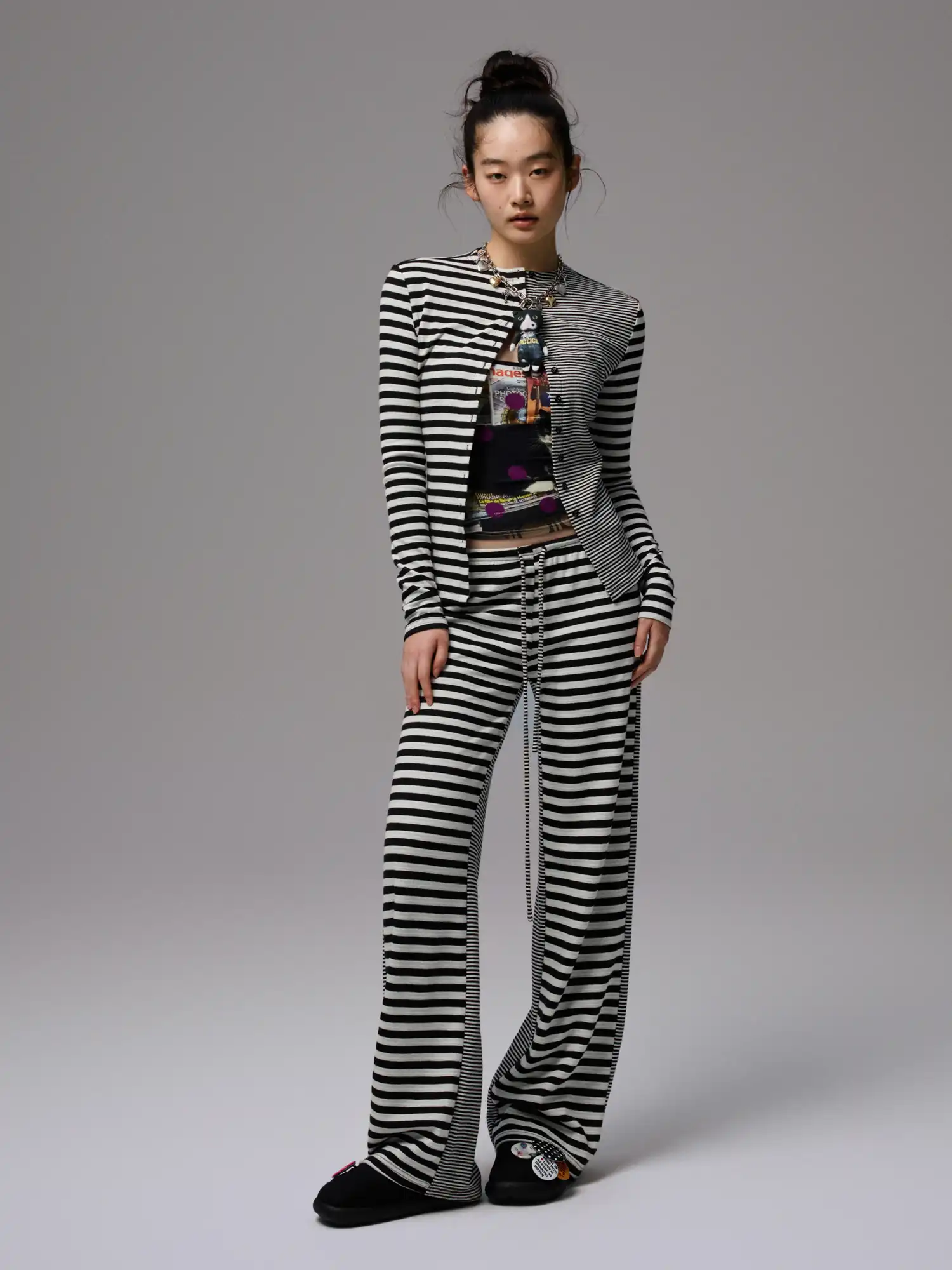 Y2K Stripe Knit Fitted Crop Long Sleeve Cardigan - Image 5