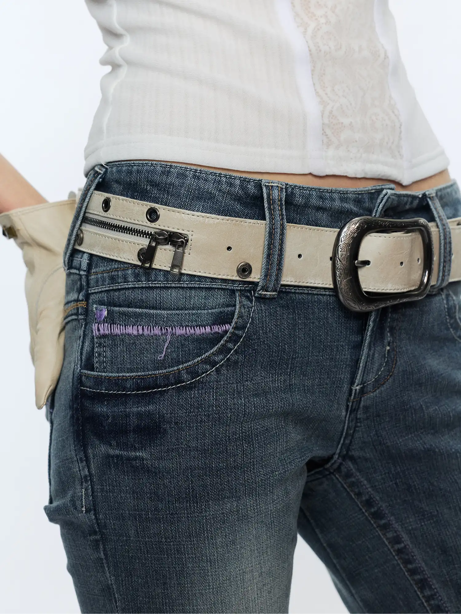 Y2K Western Leather Zip Belt With Detachable Saddle Waist Pouch - Image 3