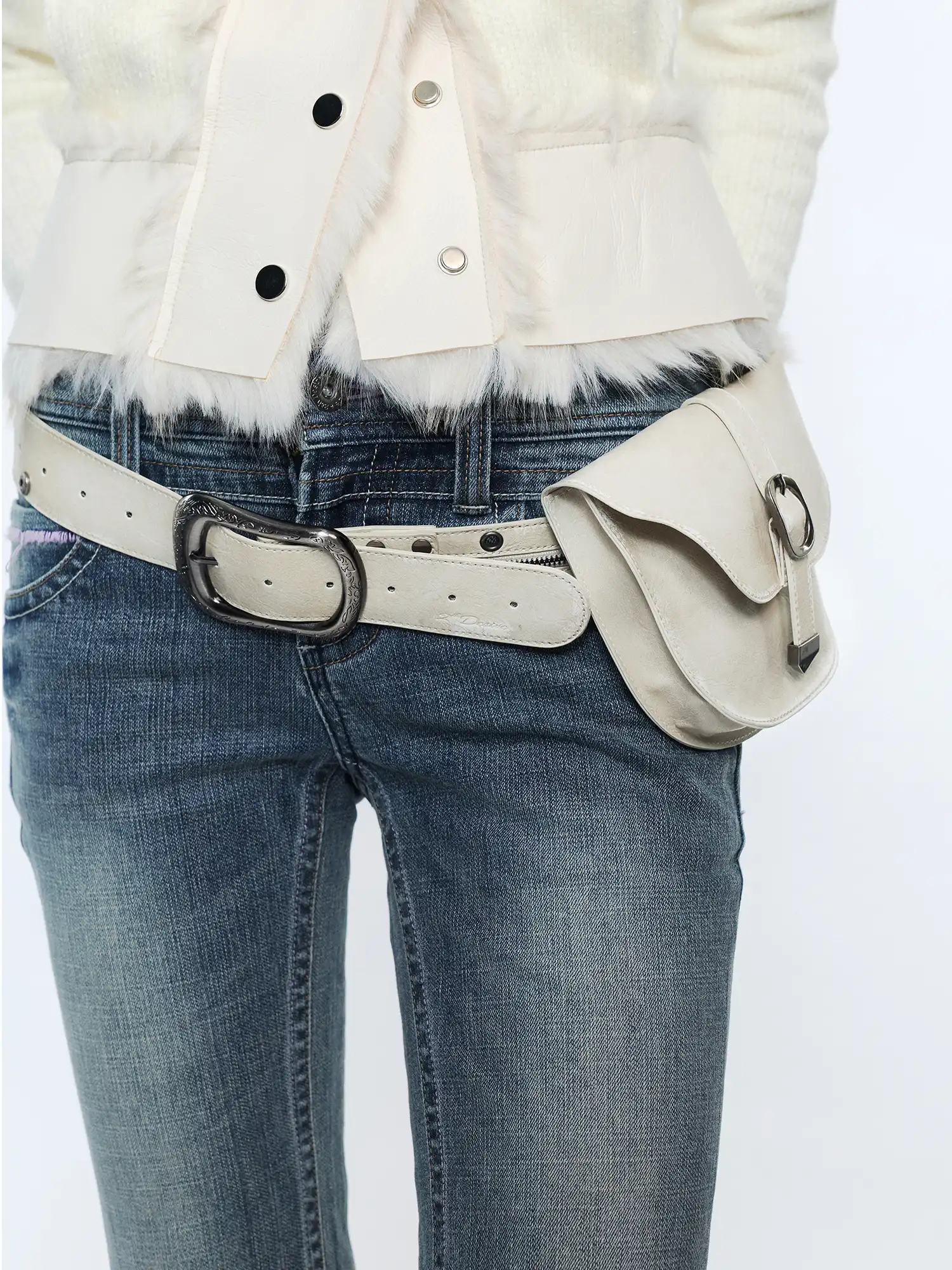 Y2K Western Leather Zip Belt With Detachable Saddle Waist Pouch - Image 5